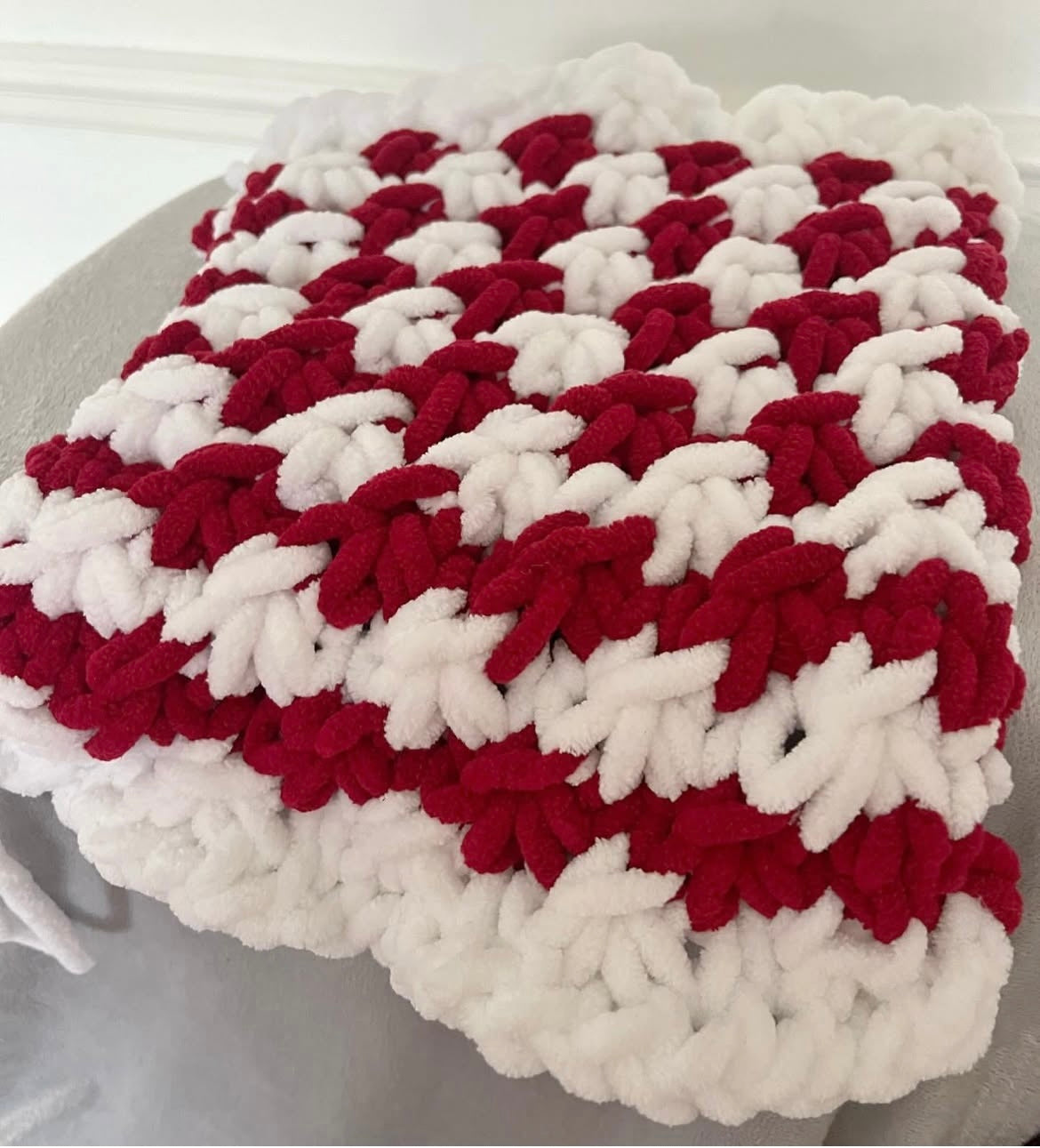 Christmas Snuggle Square Comforter | Red & White Chenille Baby Lovey