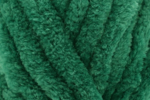 Cactus green chenille toddler blanket, hand-knitted in a modern earthy shade—ideal for toddler beds, reading corners, or unique gifts.