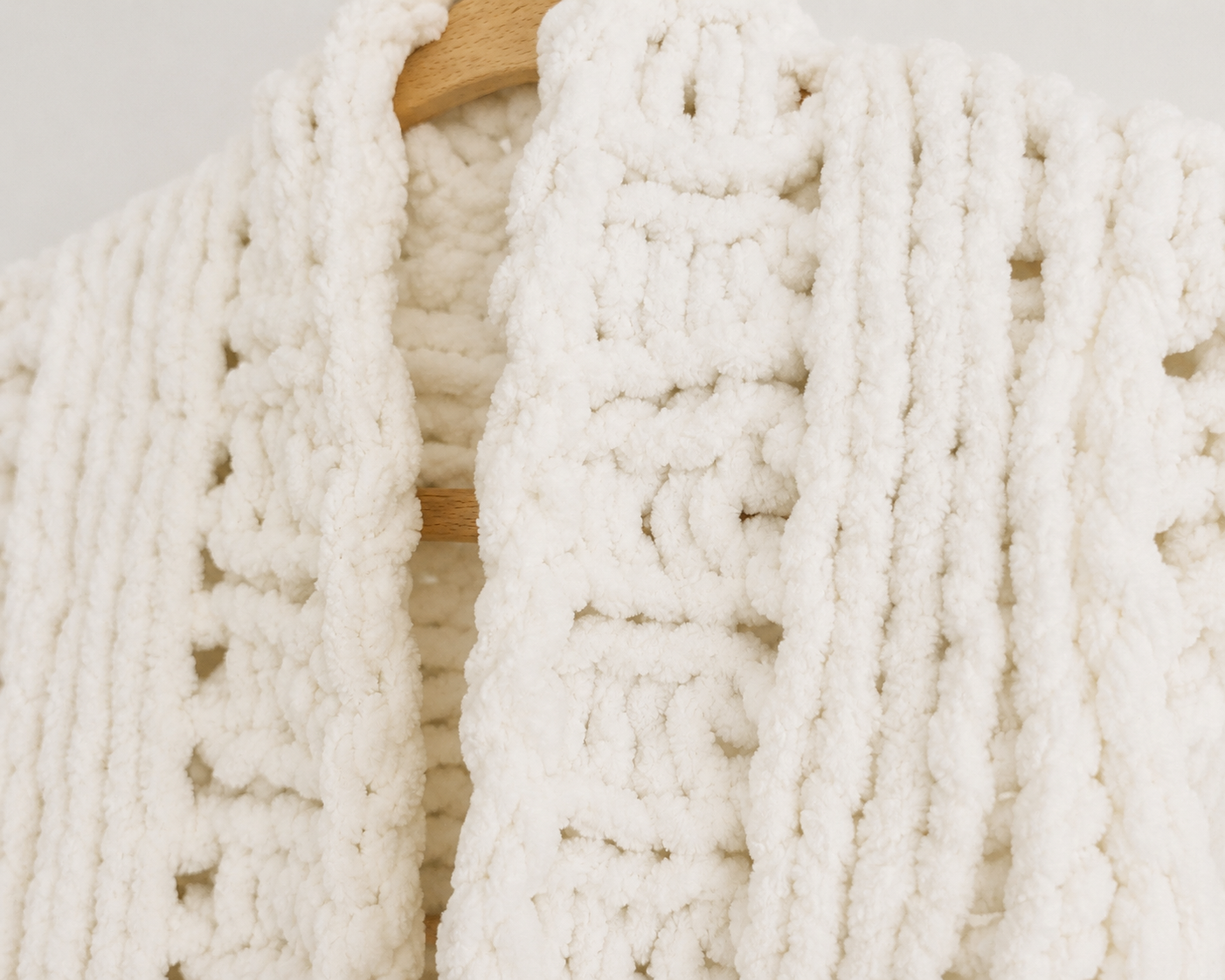 Chenille Cardigan Knitting Pattern | Seamless Baby & Children's Cardigan PDF (0–5 Years)