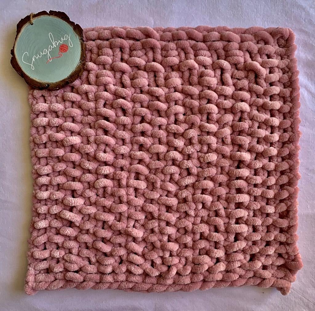 XL Snuggle Square | WITH Dummy Loop | Super Chunky Knit Velvet Chenille