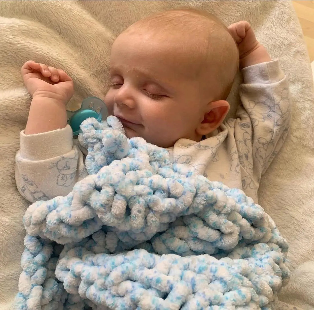 When Can Babies Sleep With a Comforter? A Parent’s Guide