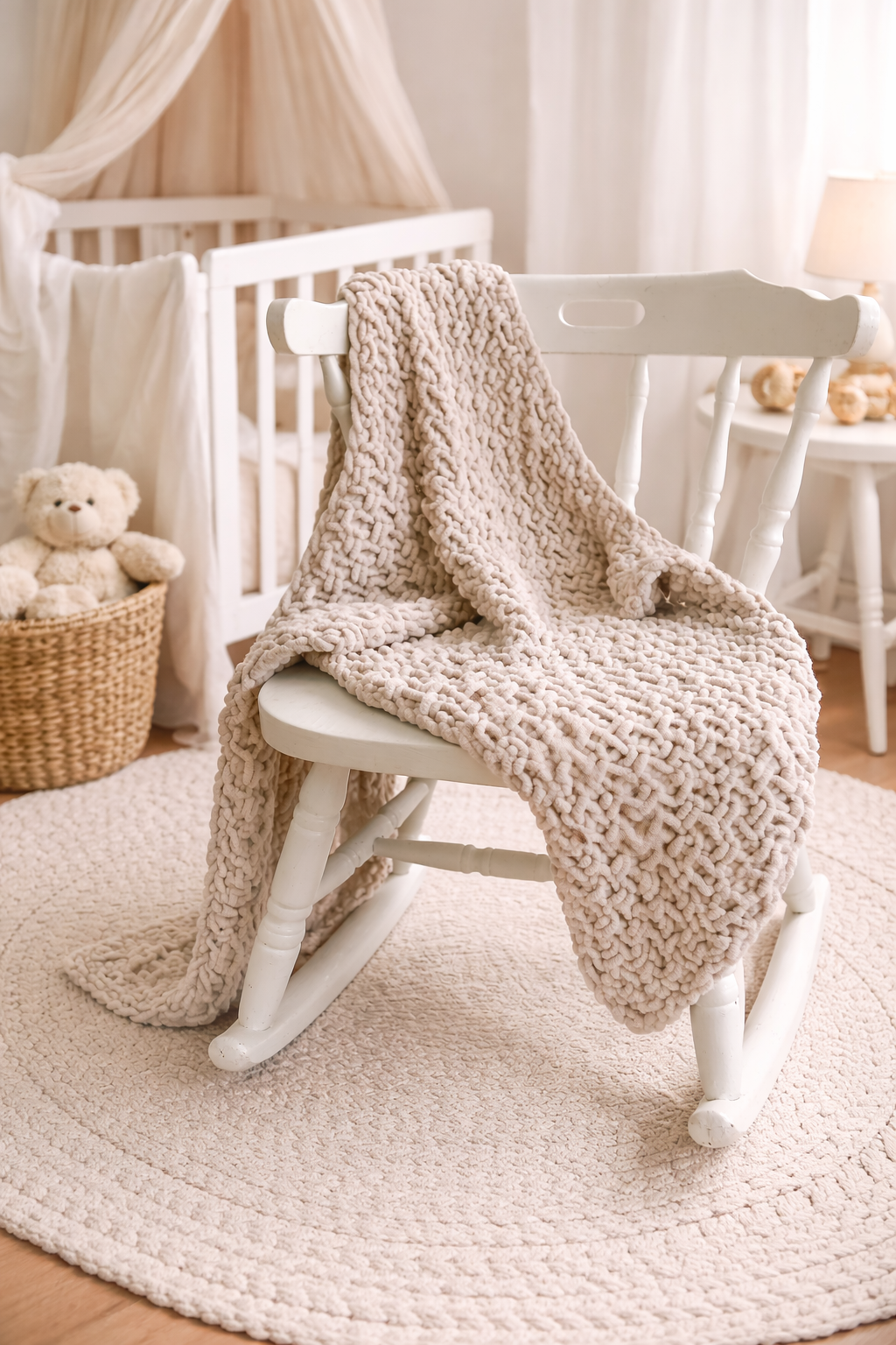 Hand-Knitted Chenille Baby Blanket | Soft, Hypoallergenic & Cosy
